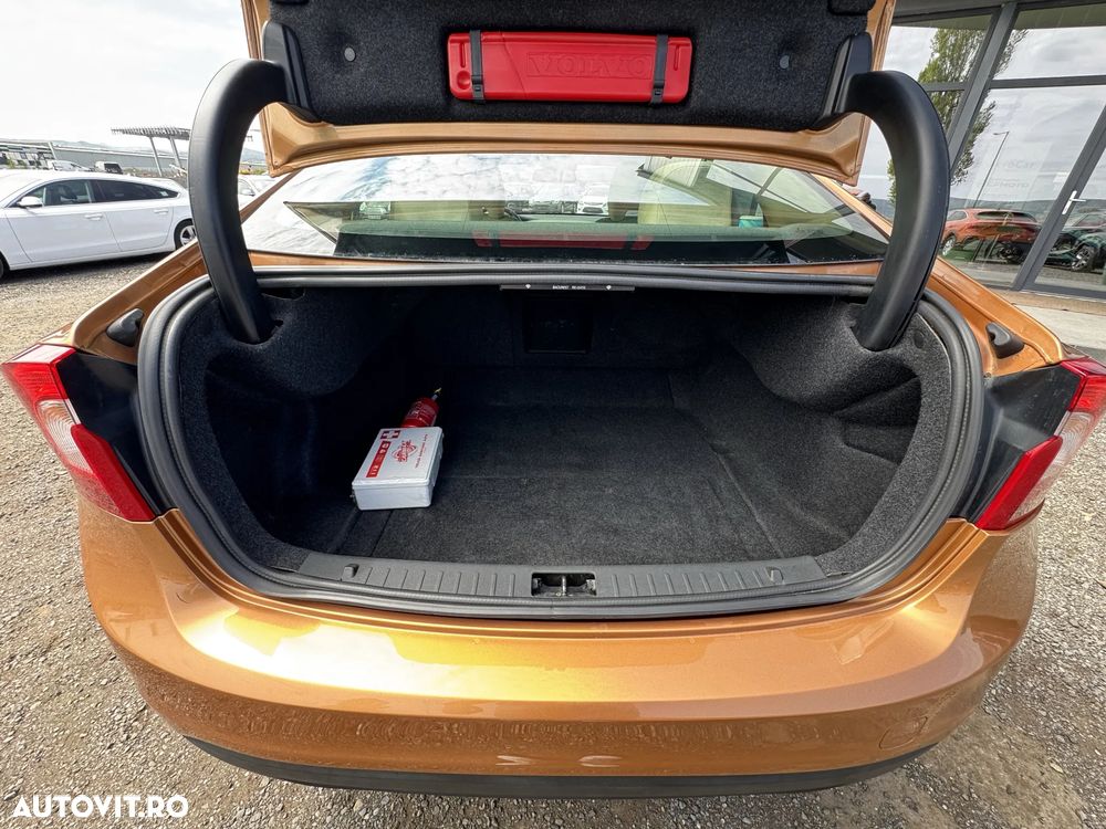 Volvo S60 D3 Start-Stop Basic - 17