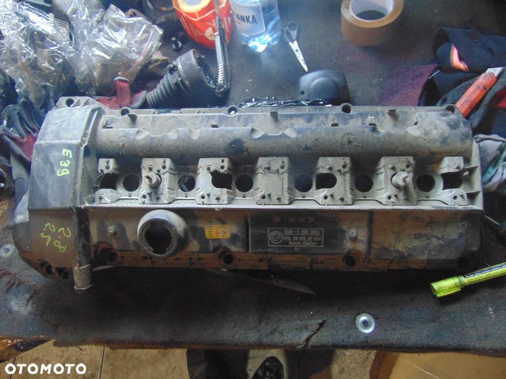 Pokrywa zaworów BMW e39 e36 2,5/2,8 benzyna - 2