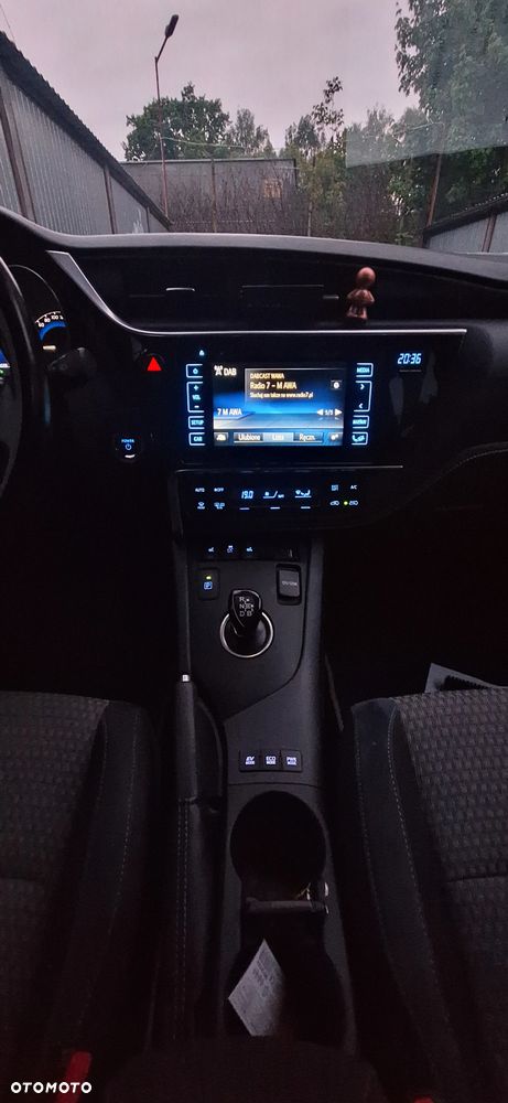 Toyota Auris 1.8 HSD Luna - 6
