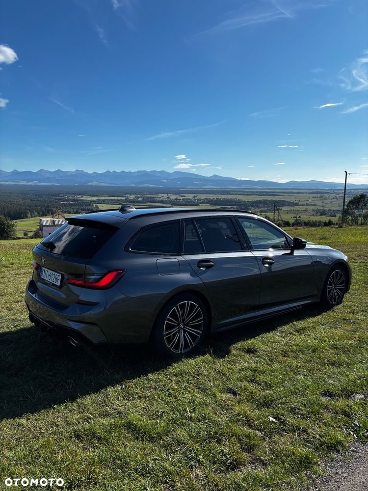 BMW Seria 3 330i - 6