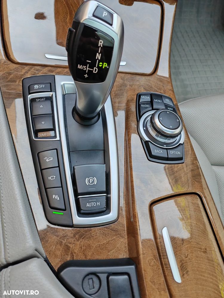 BMW Seria 5 535d xDrive Aut. Luxury Line - 34