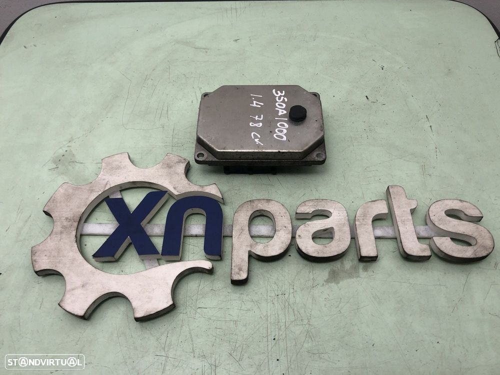 Centralina do motor ECU Usado FIAT GRANDE PUNTO (199_) 1.4 51798651 5SF3 M2 D032... - 1