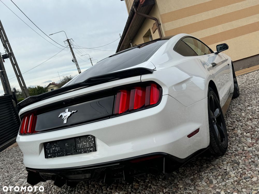 Ford Mustang 3.7 V6 Premium - 5