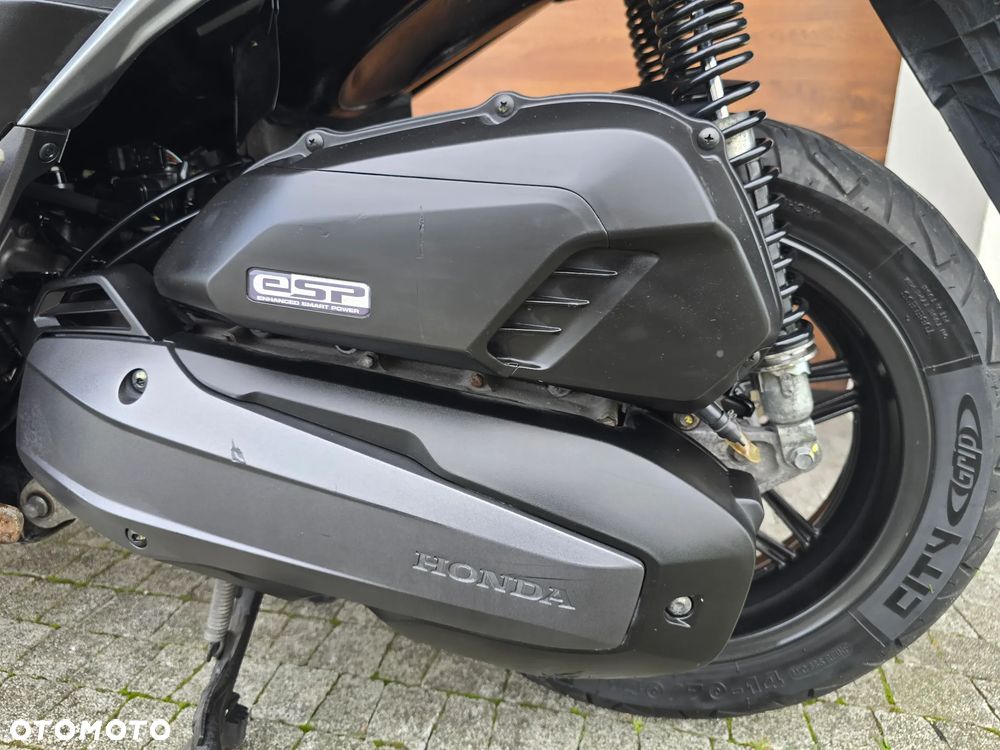 Honda NSS - 32