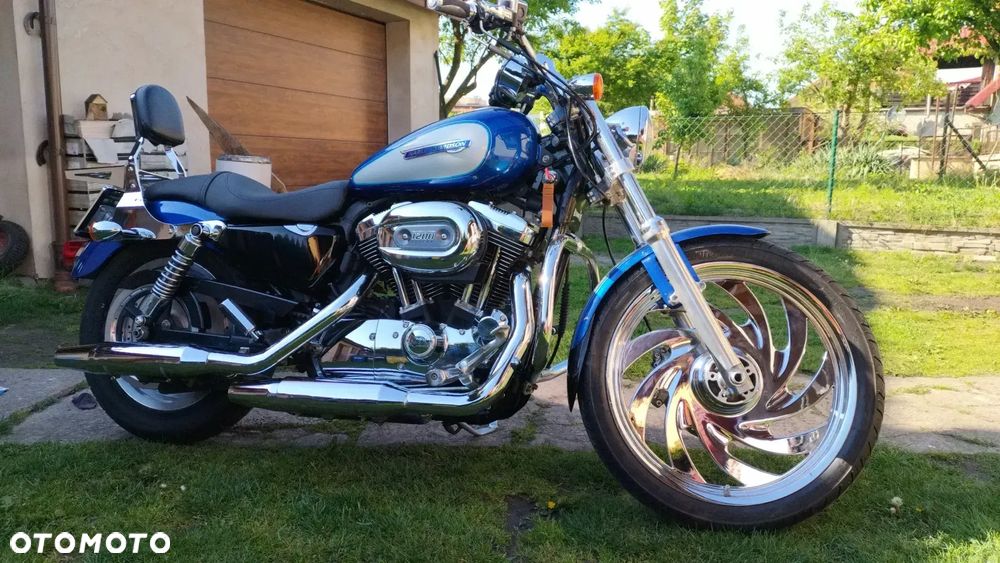 Harley-Davidson Sportster Custom 1200C - 1