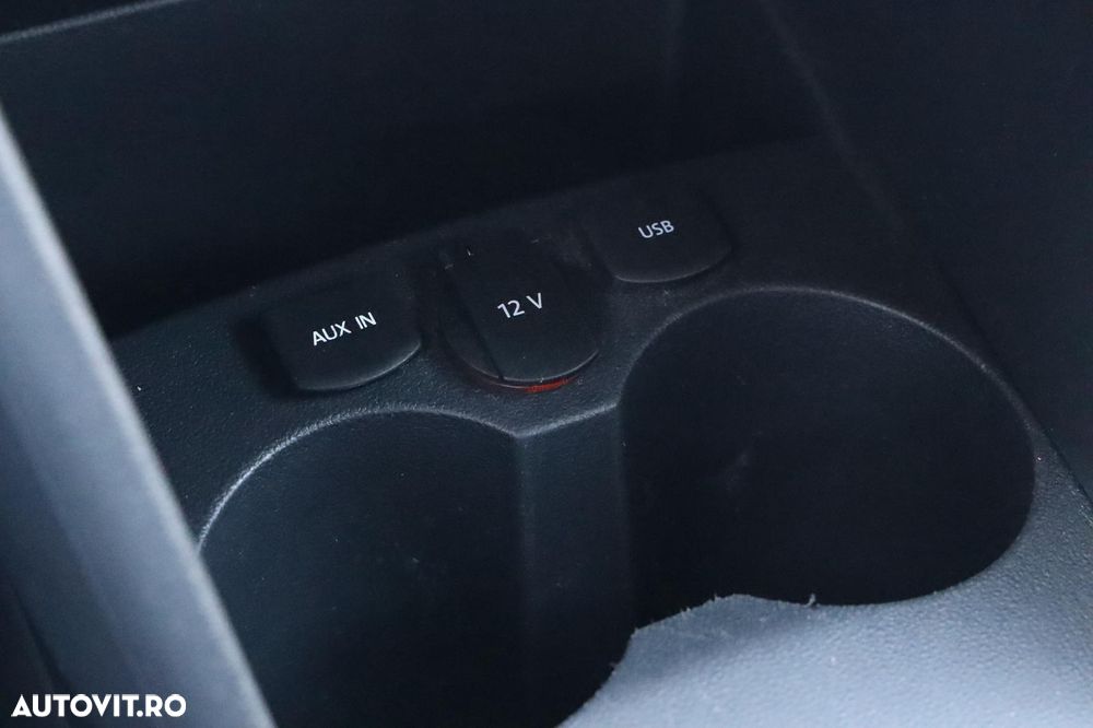 Volkswagen Polo 1.4 TDI (Blue Motion Technology) Comfortline - 28