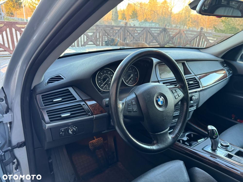 BMW X5 3.0si xDrive - 12