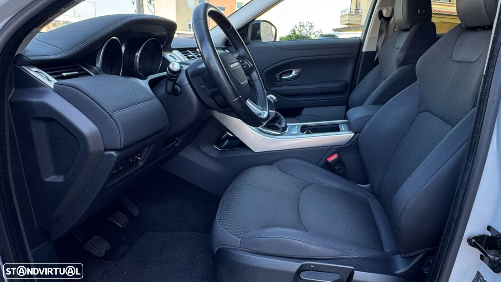 Land Rover Range Rover Evoque 2.0 D150 - 13