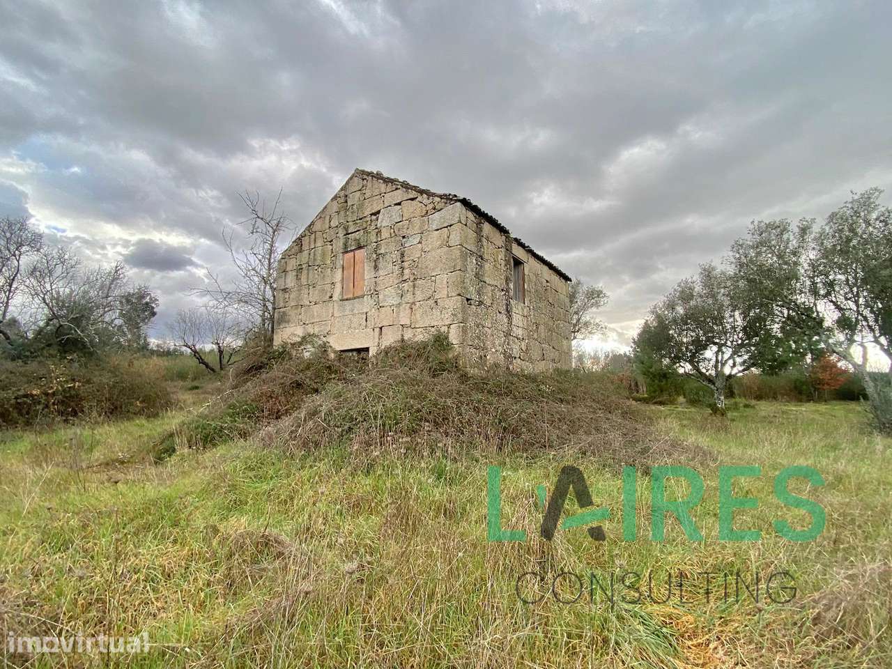 Vende-se em Pinhanços, Seia - Grande imagem: 3/15