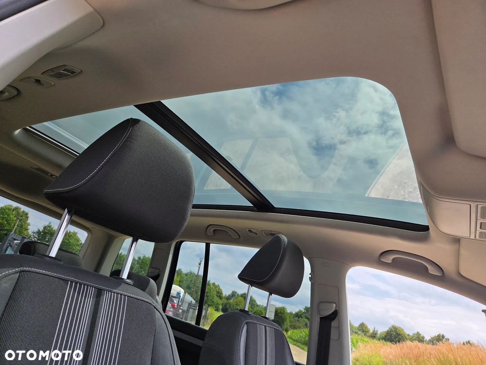 Volkswagen Touran 2.0 TDI DPF DSG MATCH - 15