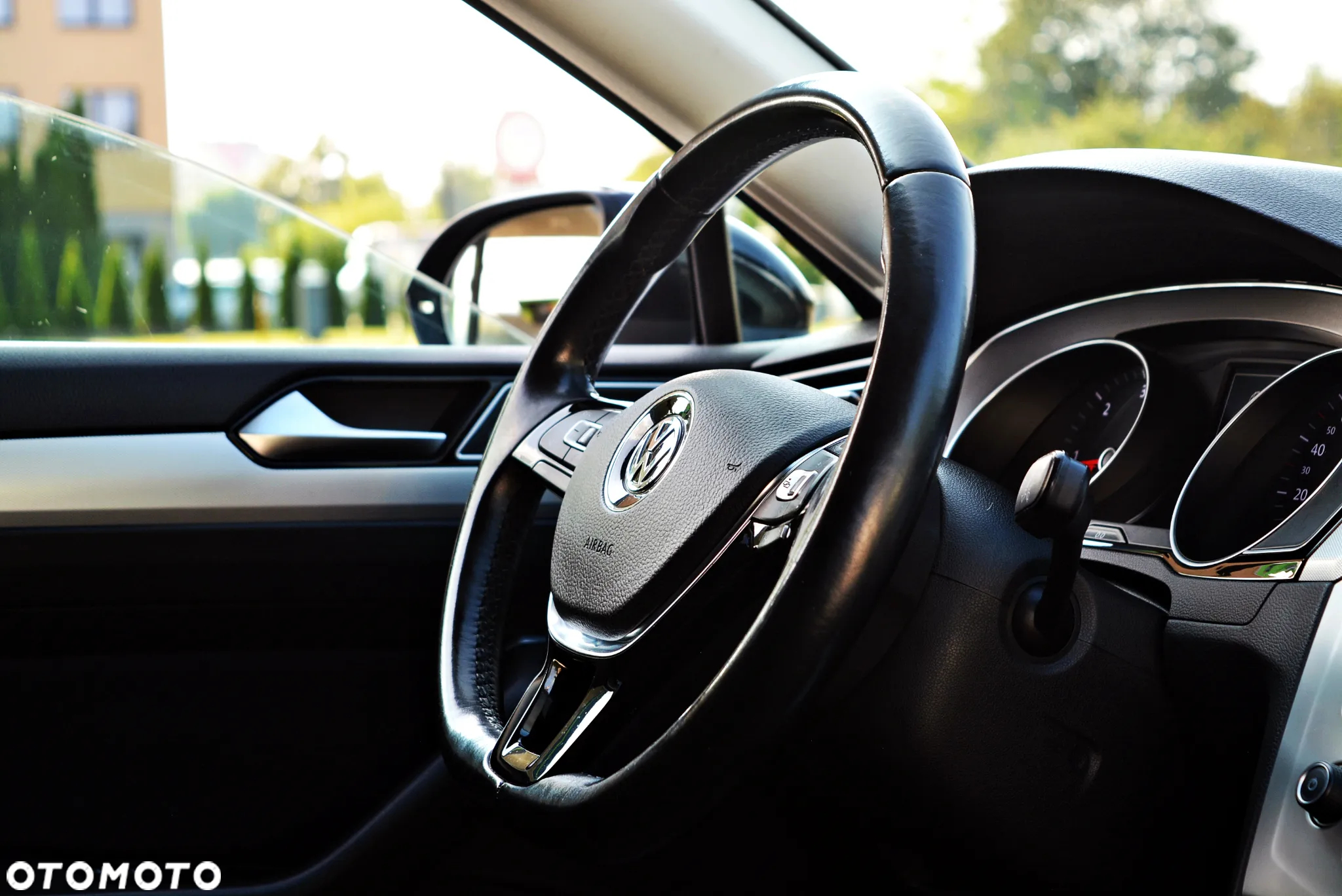 Volkswagen Passat 2.0 TDI BMT Highline - 20