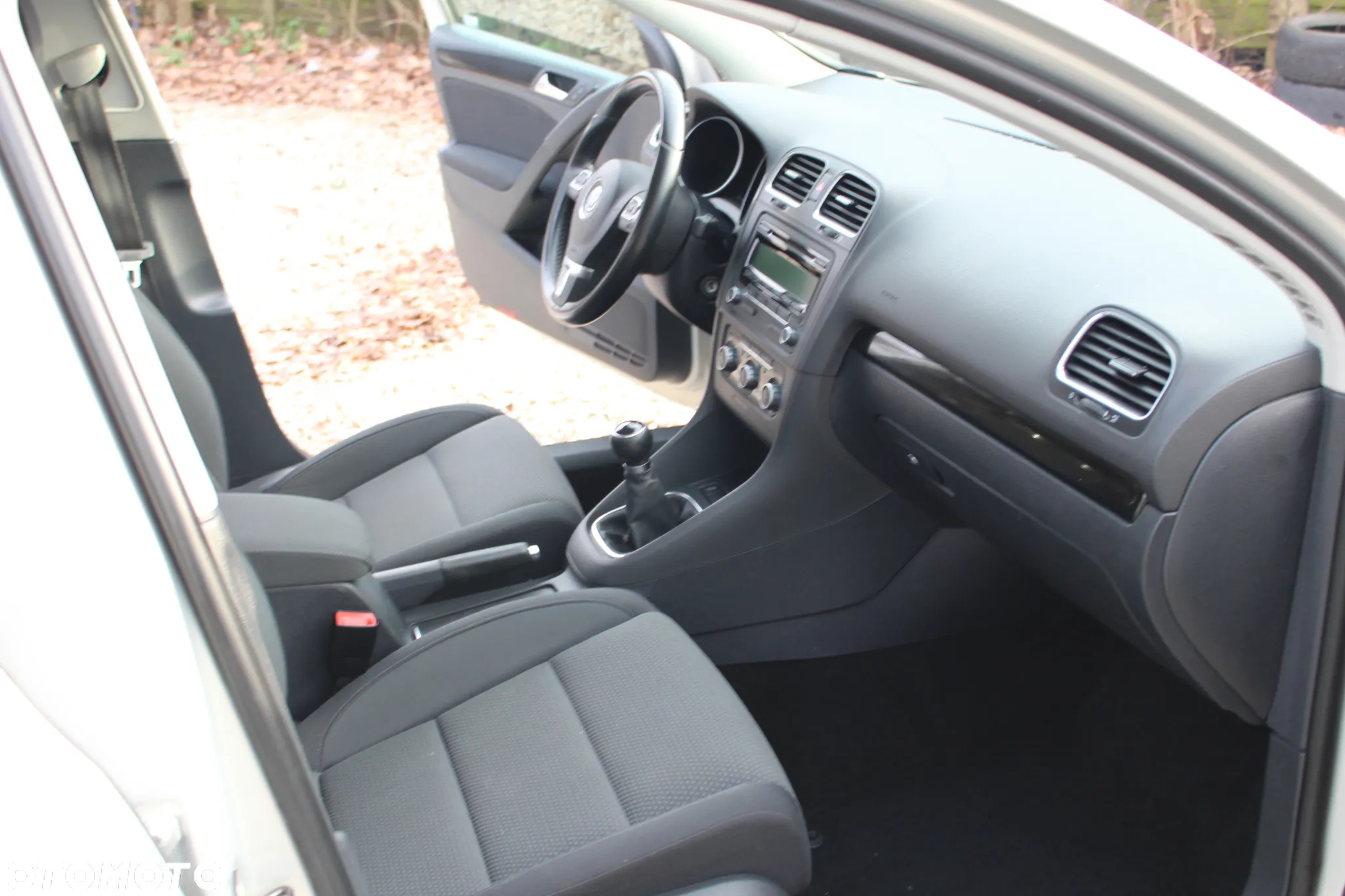 Volkswagen Golf 1.6 Comfortline - 9