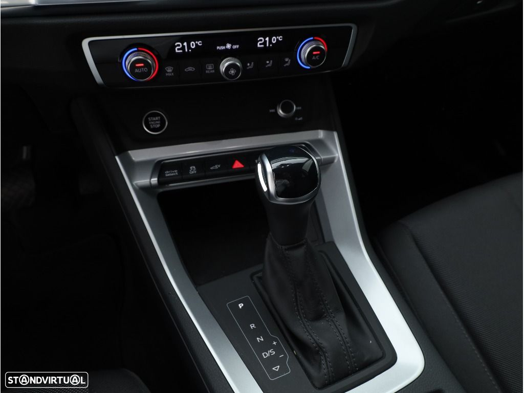 Audi Q3 Sportback 45 TFSIe S line S tronic - 20