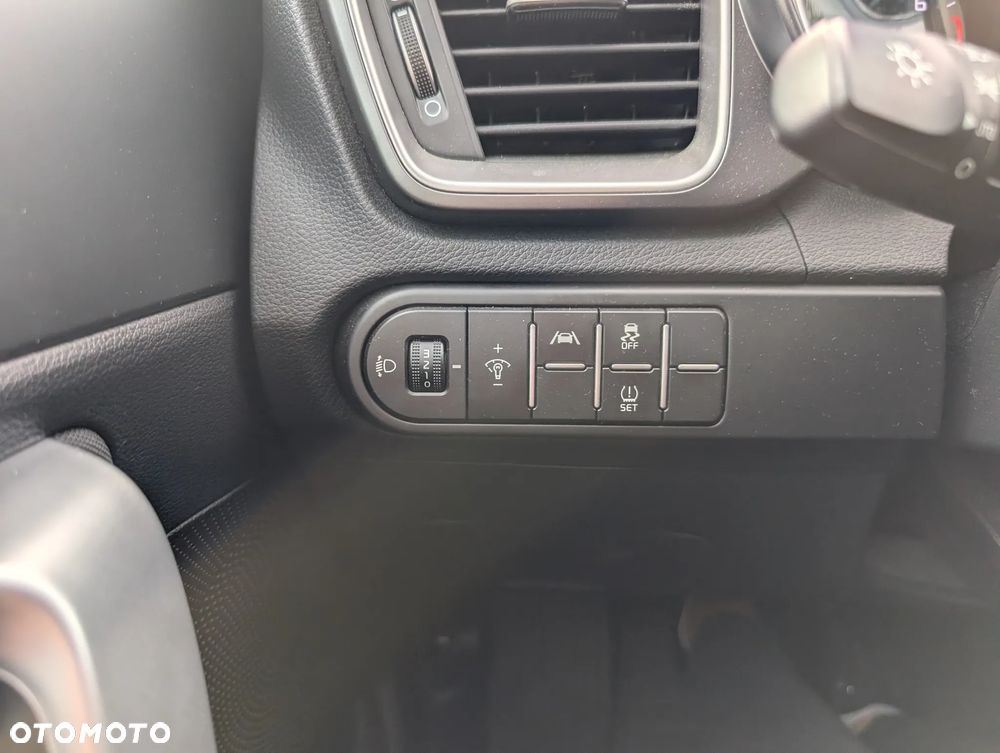 Kia Ceed 1.5 T-GDI M DCT - 22