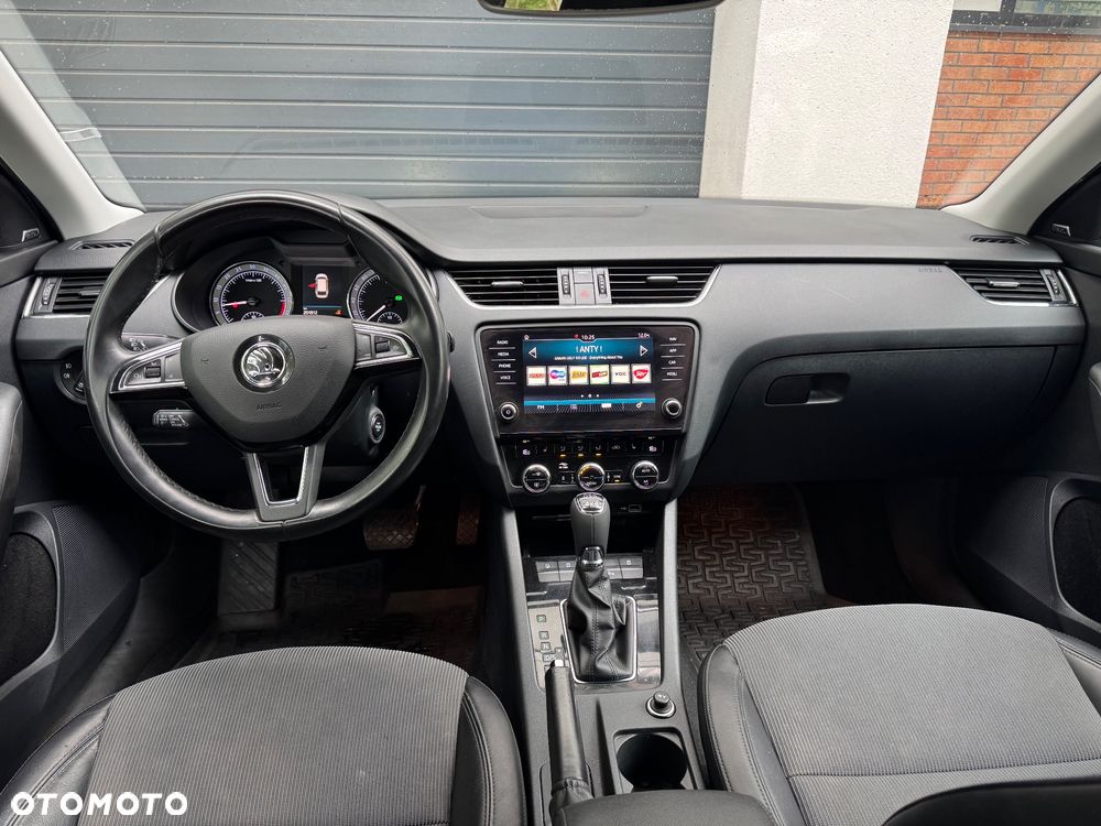 Skoda Octavia 2.0 TDI 4x4 DSG Premium Edition - 6