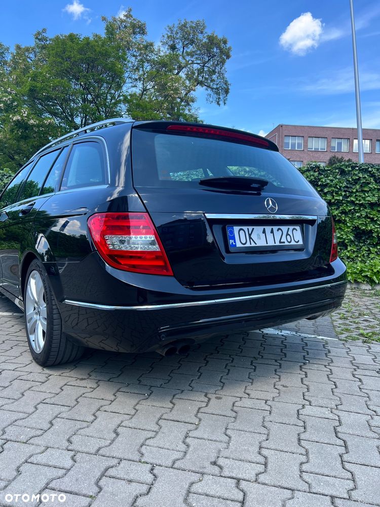 Mercedes-Benz Klasa C 180 CGI Automatik BlueEFFICIENCY Avantgarde - 5
