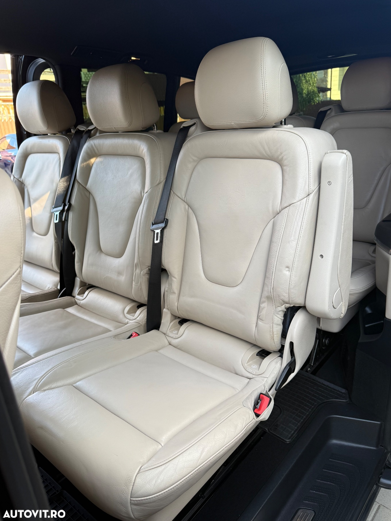 Mercedes-Benz V 250 (BlueTEC) d extralang 4Matic 7G-TRONIC Avantgarde Edition - 11