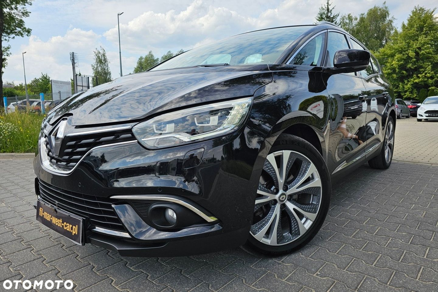 Renault Grand Scenic - 8