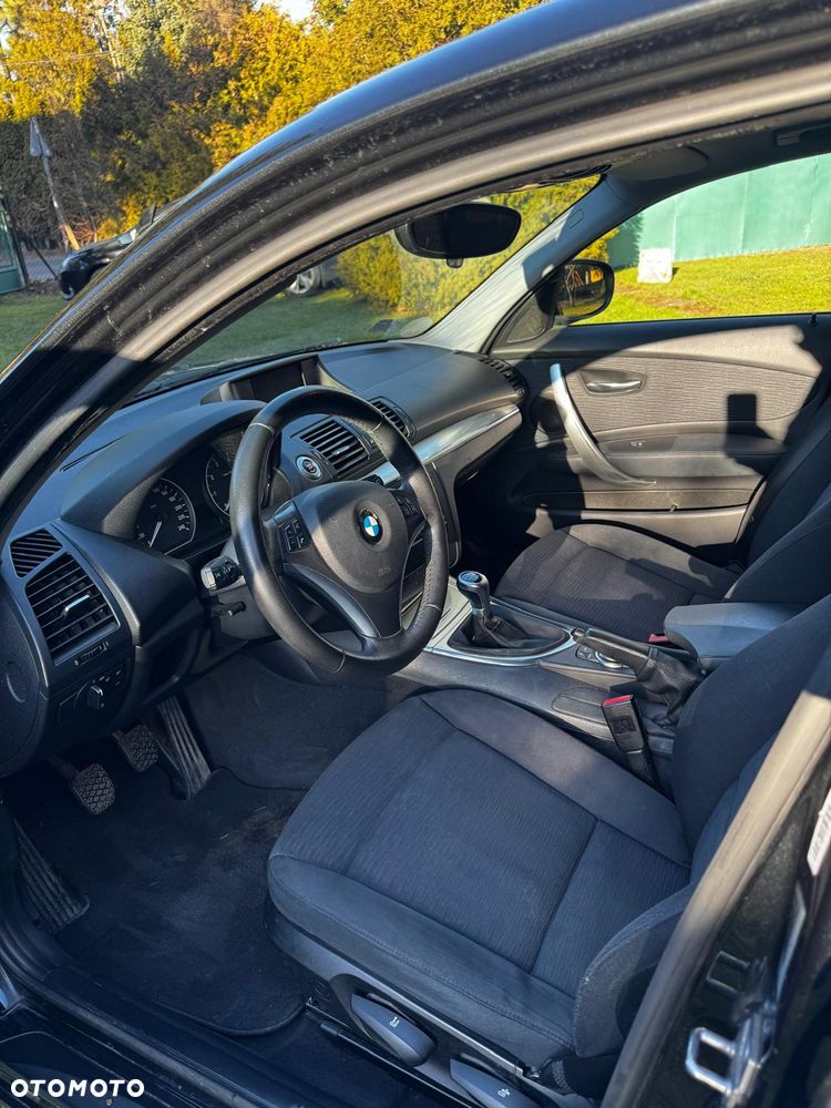 BMW Seria 1 116i - 13