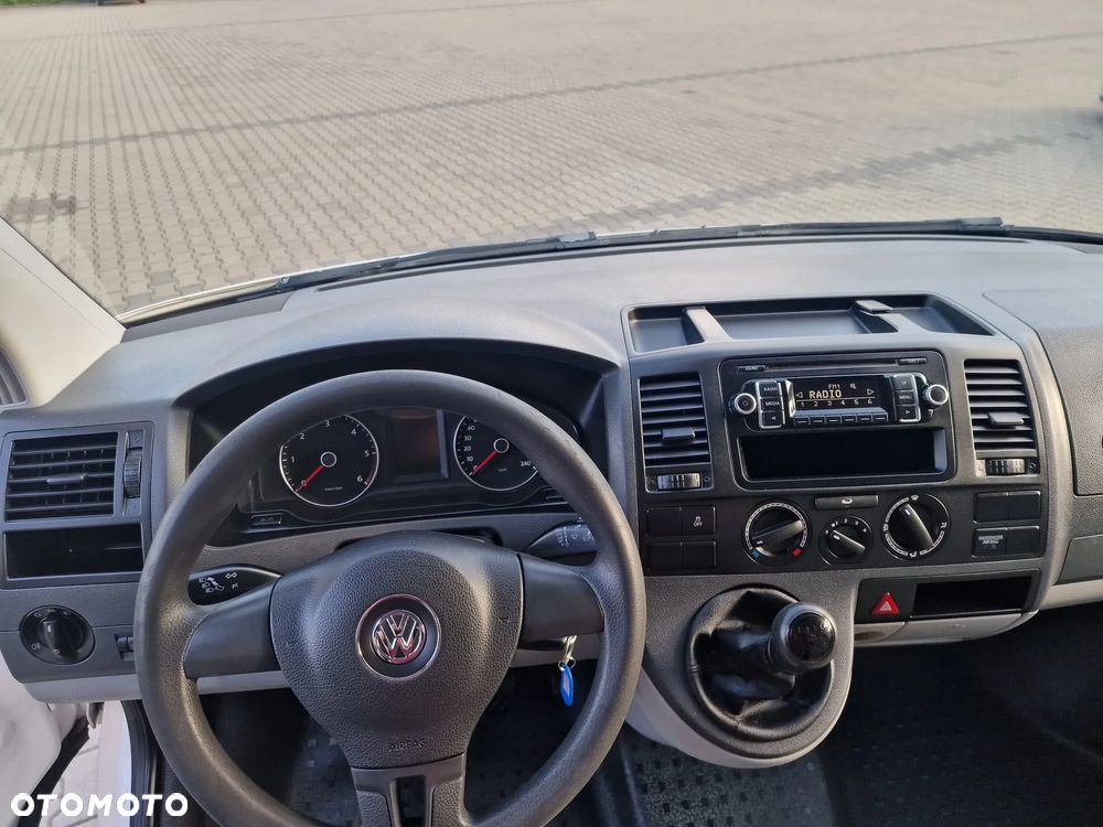 Volkswagen Transporter - 11