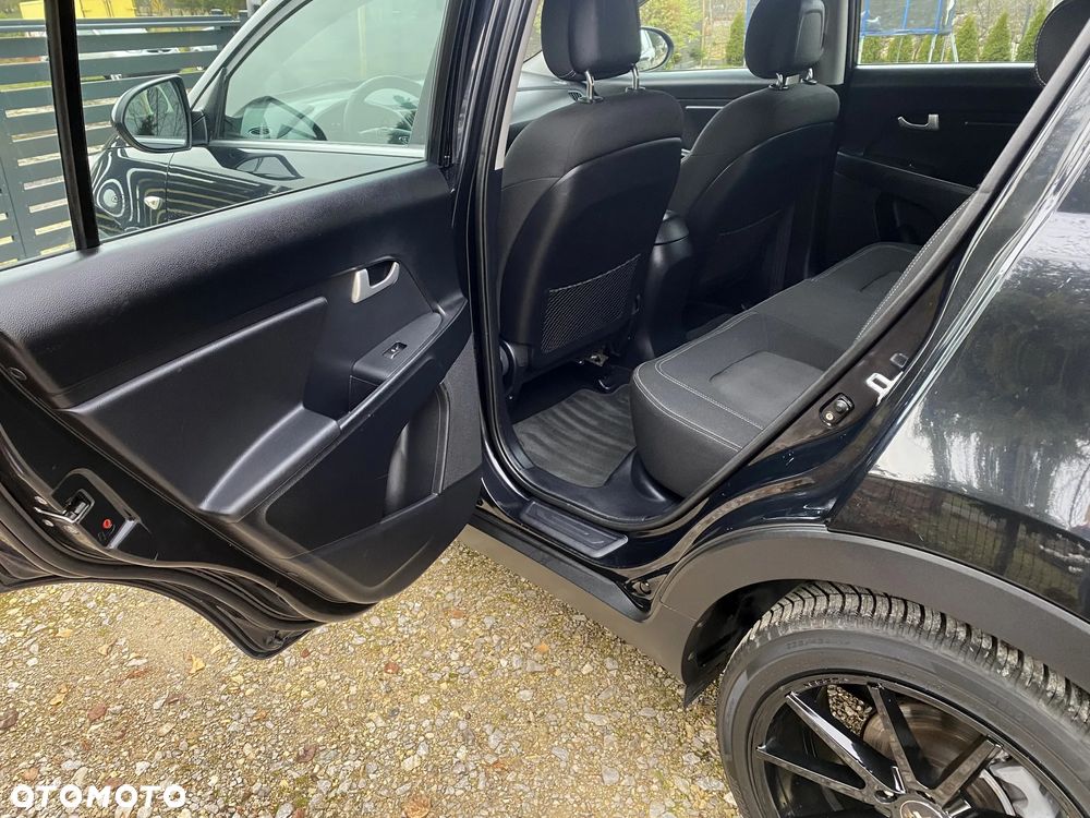 Kia Sportage 2.0 CVVT 2WD Attract - 12