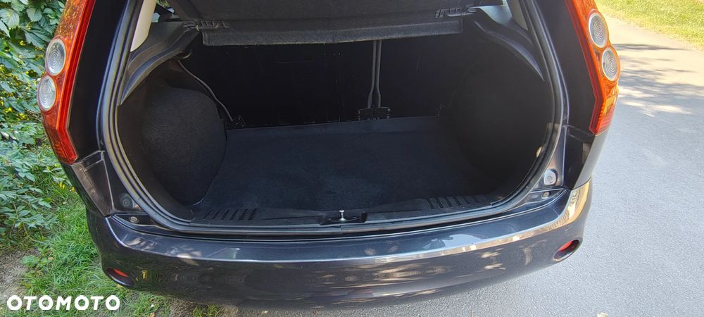 Ford Fiesta 1.4 Style - 13