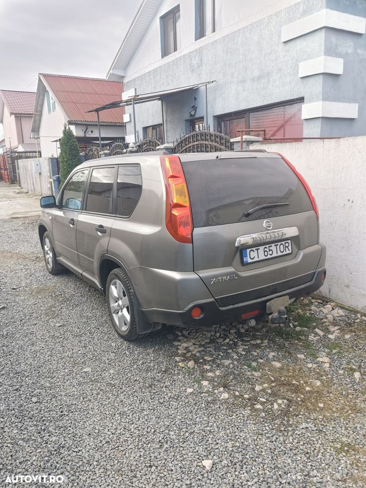 Nissan X-Trail 2.0 dCi 4x4 DPF Automatik SE - 10