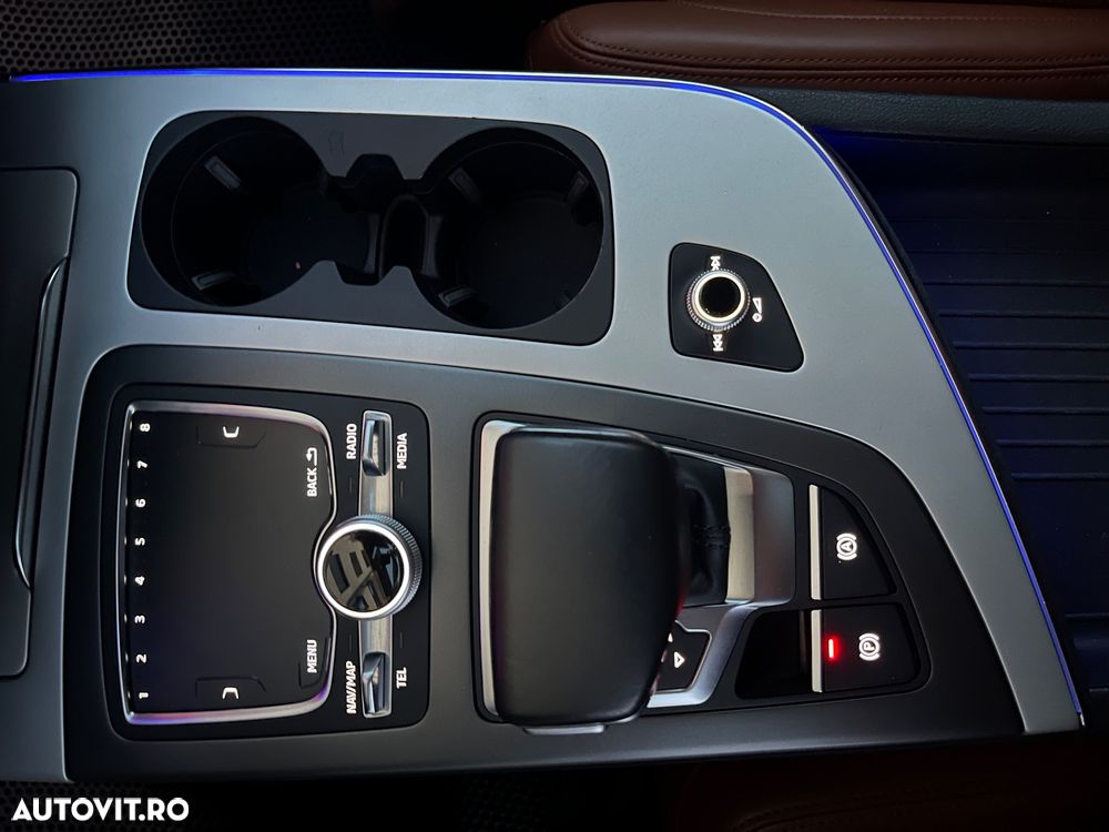 Audi Q7 e-tron 3.0 TDI quattro Tiptronic - 15