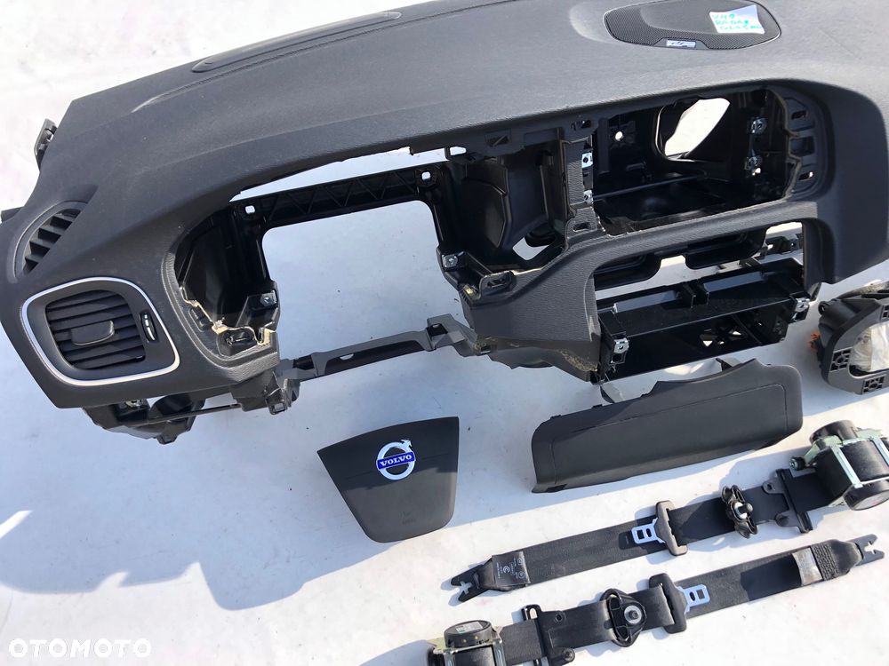 VOLVO V40 DESKA KONSOLA KOKPIT PULPIT PÓŁKA PARAPET PODUSZKI AIRBAG PASY PAS oryginał !!! OKAZJA !!! - 8