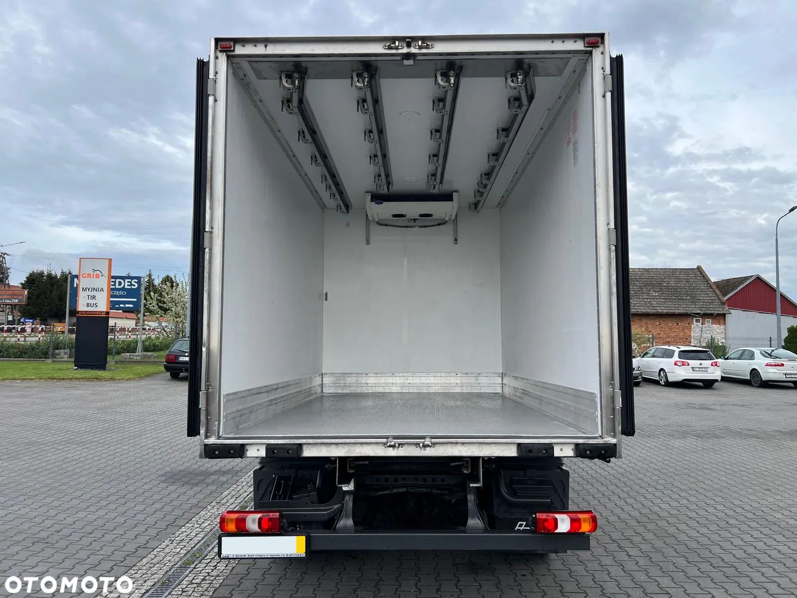 Mercedes-Benz ATEGO 816 EURO 6 CHŁODNIA HAKOWA KONTENER IZOTERMA LAMBERET PODUSZKI KLIMA - 1
