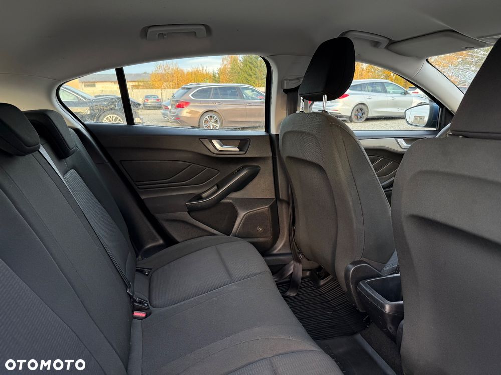 Ford Focus Hatchback 18-21 - 17