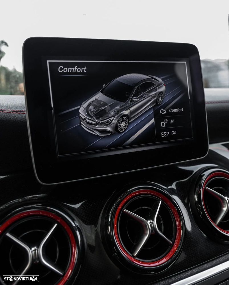 Mercedes-Benz CLA 45 AMG - 16