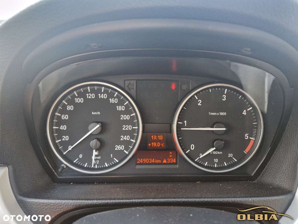 BMW Seria 3 - 25