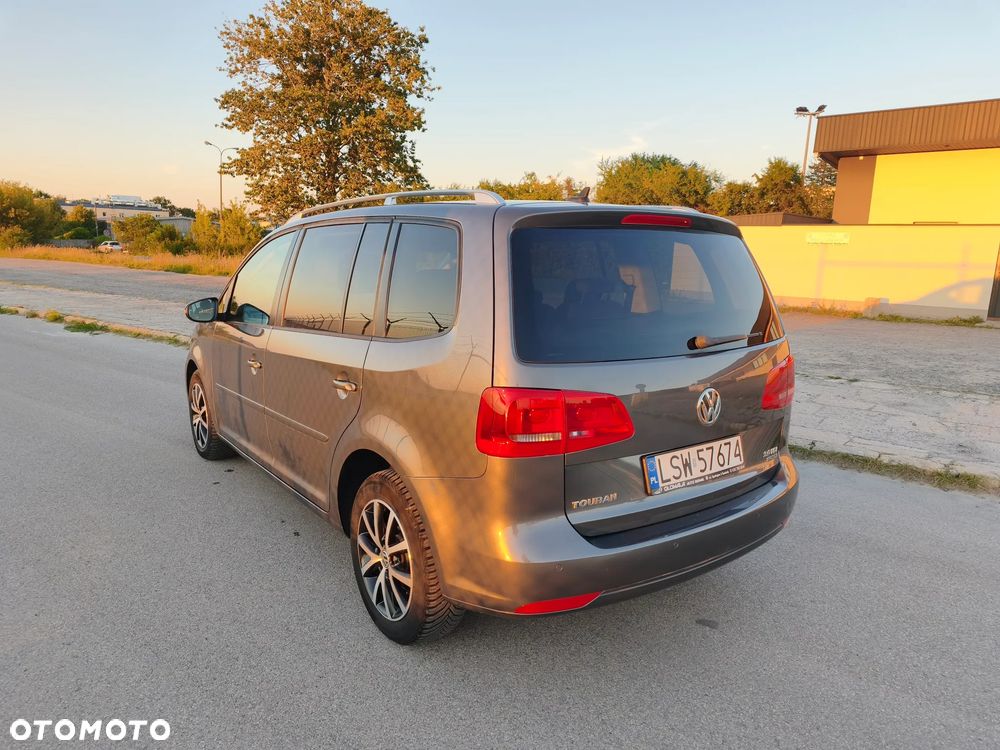 Volkswagen Touran - 7