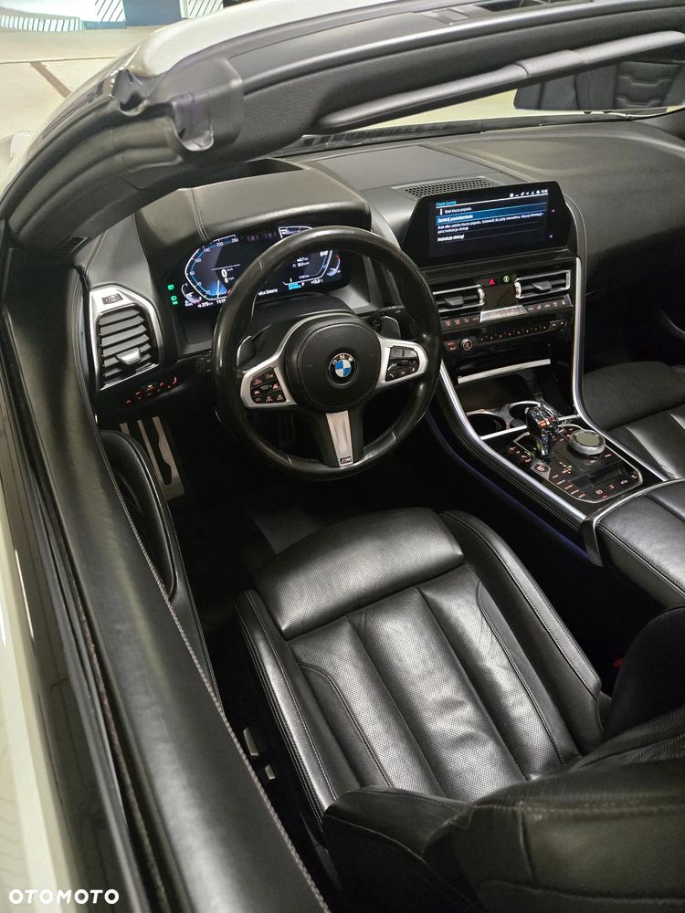 BMW Seria 8 - 13