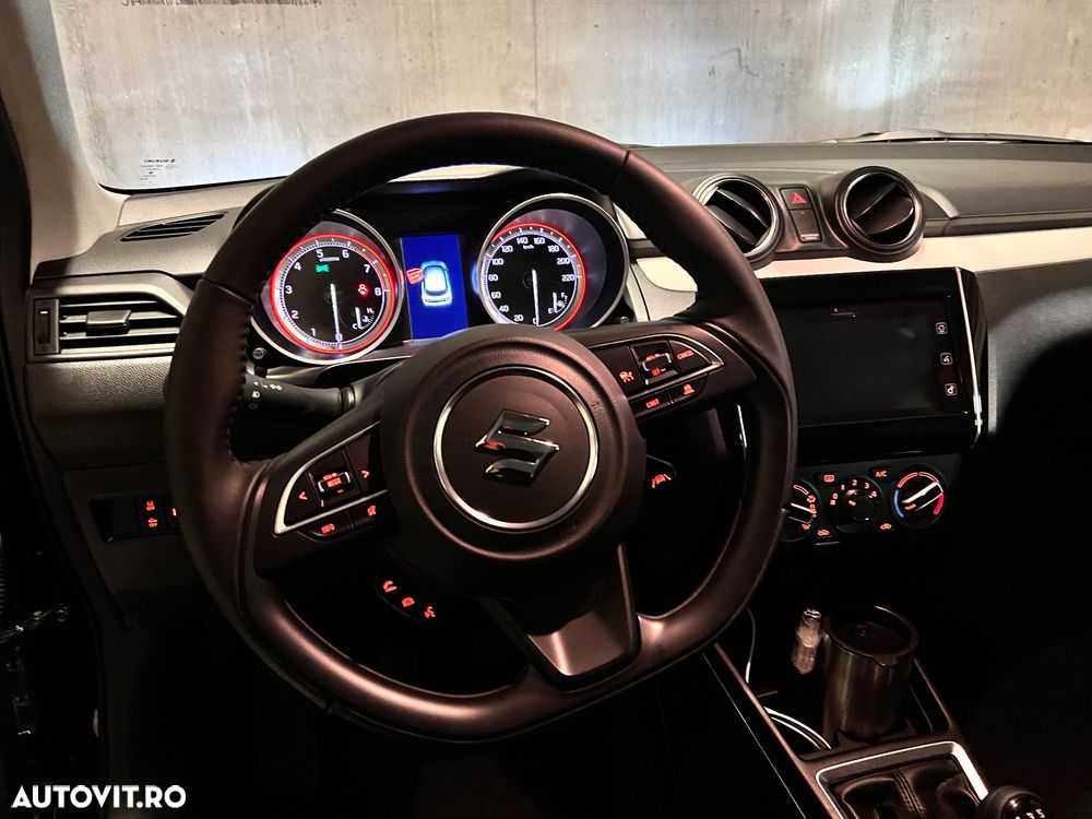Suzuki Swift M-Hybrid 1.2 ALLGRIP Passion - 4
