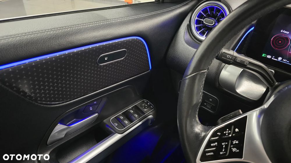 Mercedes-Benz GLB 200 d 8G-DCT AMG Line - 18