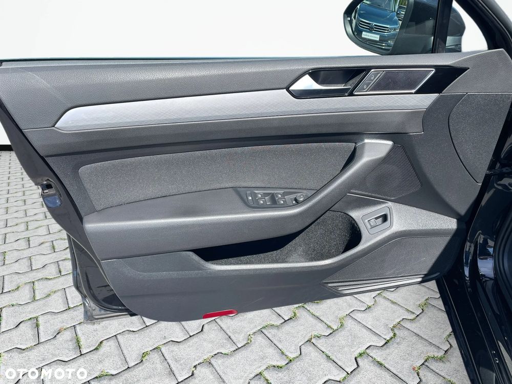 Volkswagen Passat 1.5 TSI EVO Business DSG - 9
