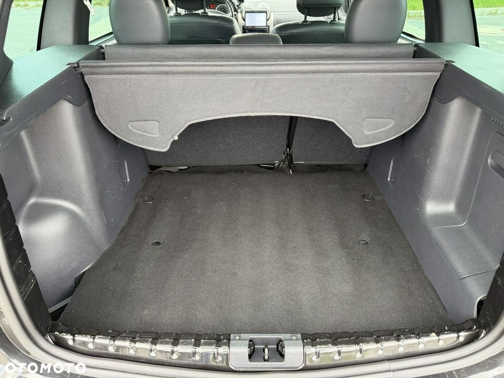 Dacia Duster 1.6 16V 4x2 Prestige - 33