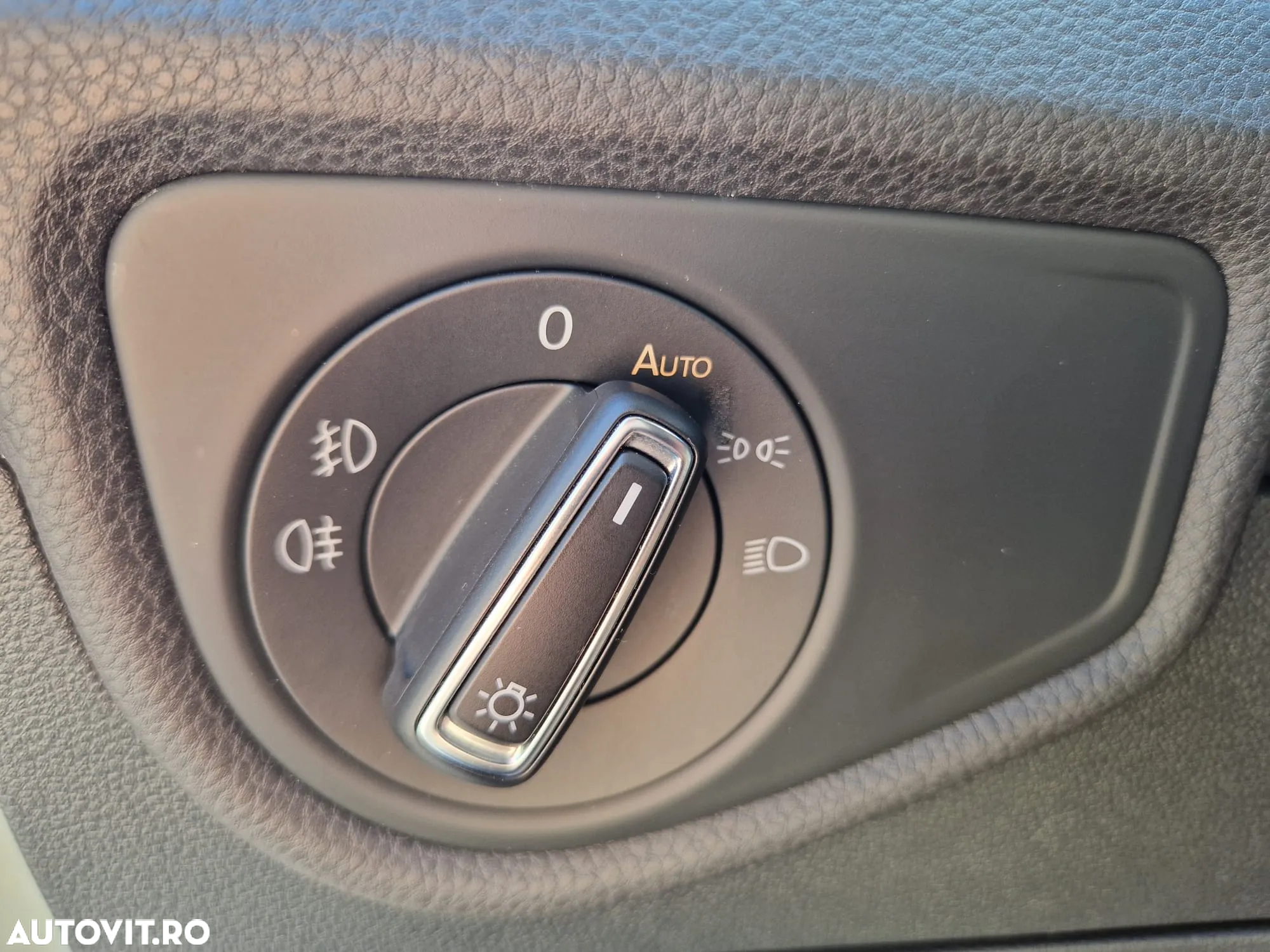Volkswagen Touran 2.0 TDI Comfortline - 18