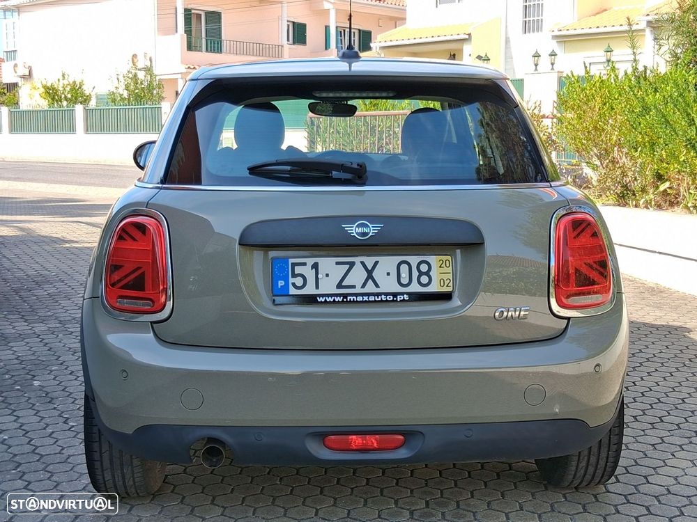 MINI 5 Portas One Auto - 5