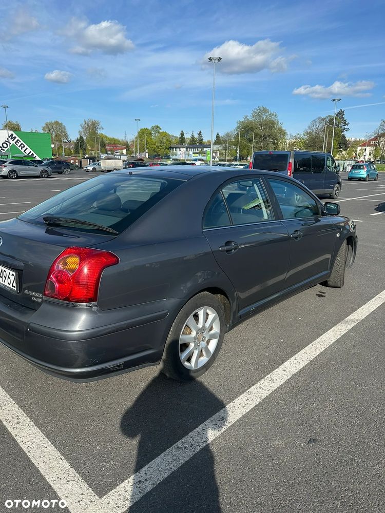 Toyota Avensis 2.0 D-4D Sol - 5