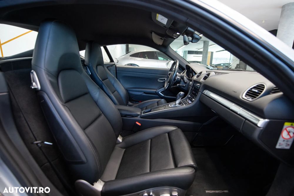 Porsche Cayman PDK - 33