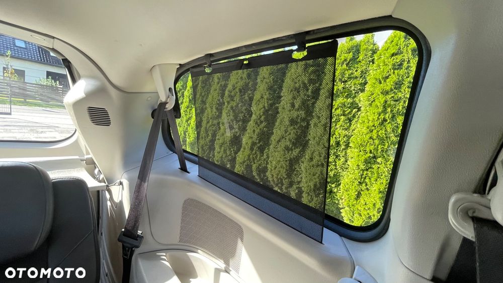 Chrysler Grand Voyager 3.8 Automatik Limited - 33