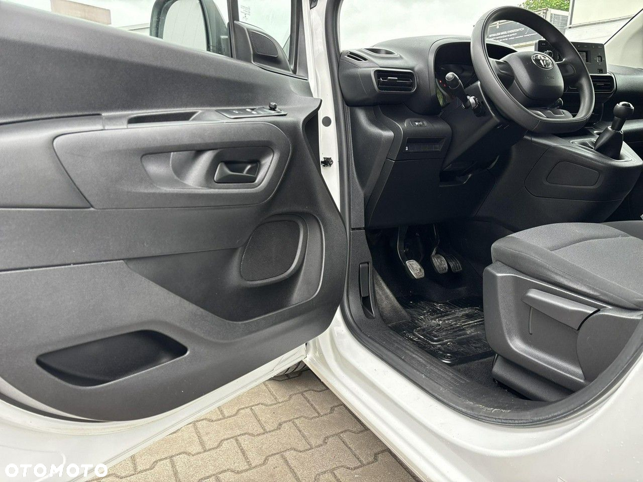 Toyota Proace City - 10