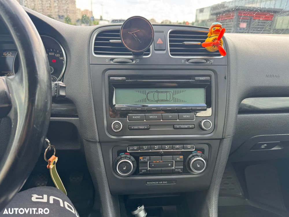 Volkswagen Golf - 21