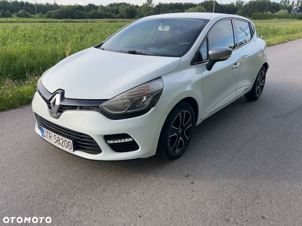 Renault Clio - 1