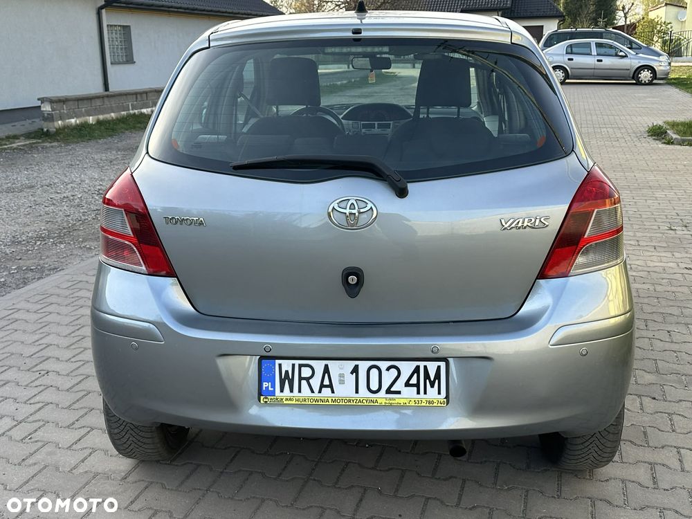 Toyota Yaris 1.33 Life - 4