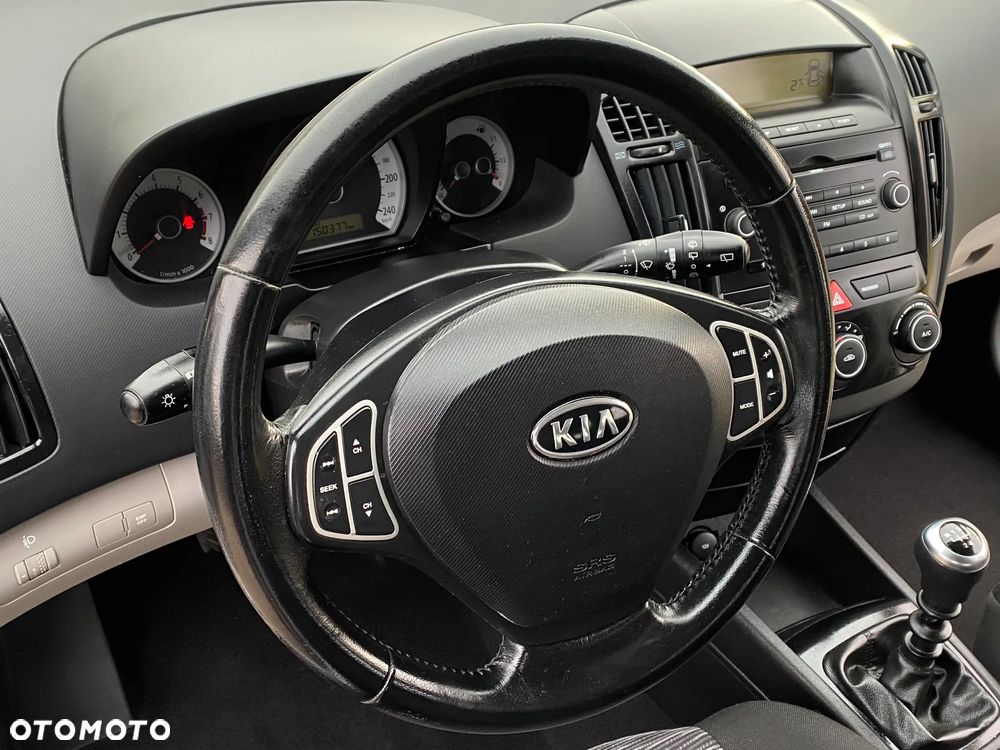 Kia Ceed 1.4 CVVT EX - 28