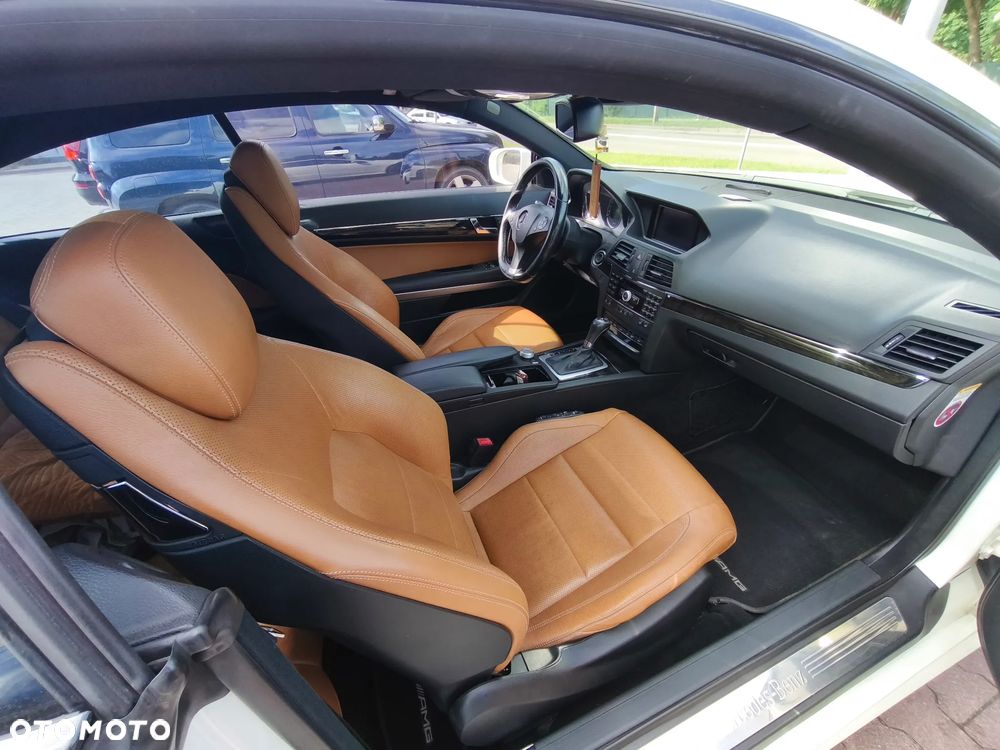 Mercedes-Benz Klasa E 350 CDI BlueEff - 11